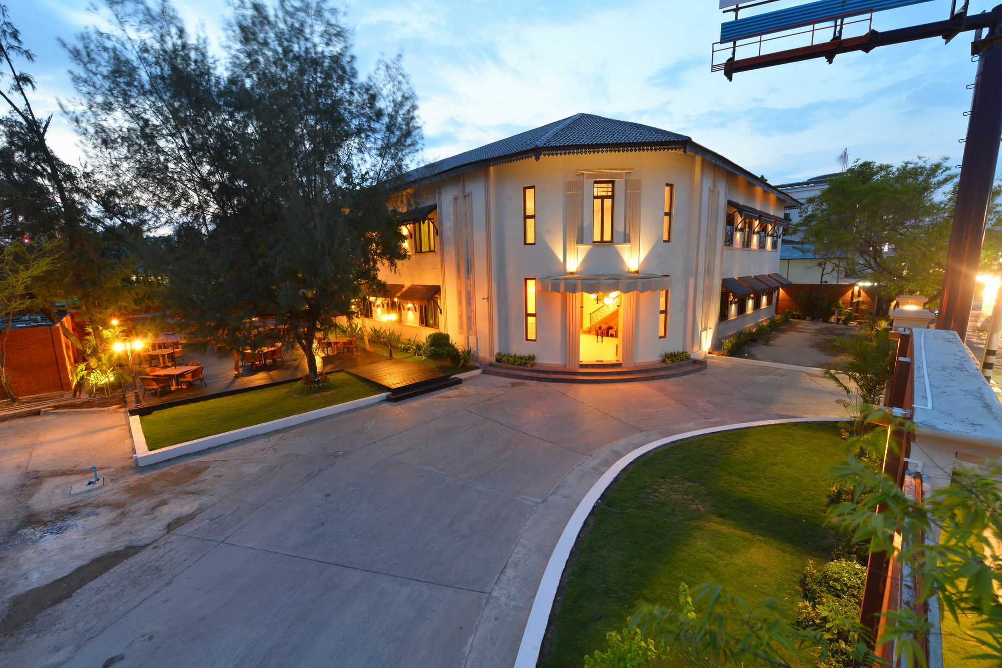 Hotel Amazing Mandalay Exterior photo